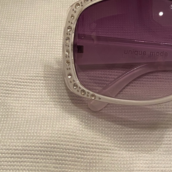 Unique mode VINTAGE SUNGLASSES - Picture 2 of 6